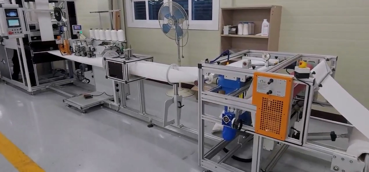 Star Machine utilise des machines à coudre automatiques pour produire des sacs filtrants et améliorer l'efficacité