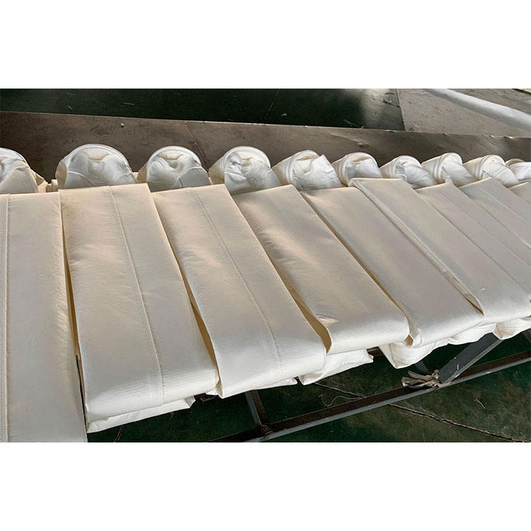 Sac filtrant pour équipement de purification d'air